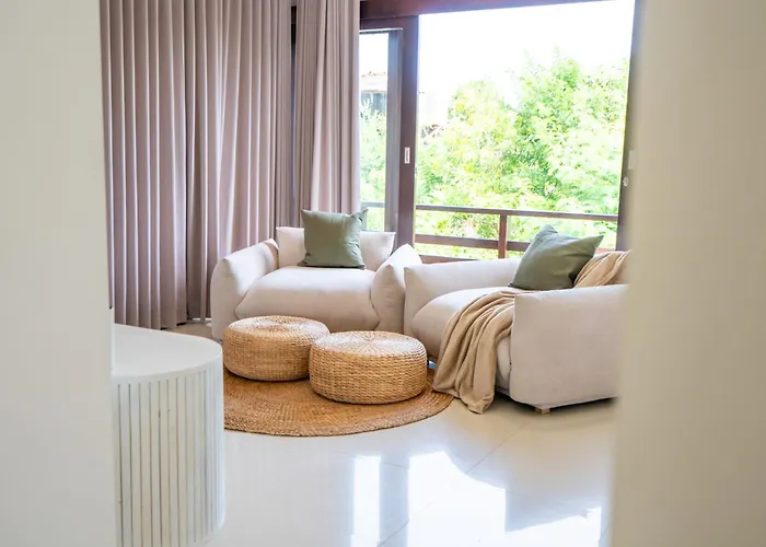 Skyfall Luxury Villa *